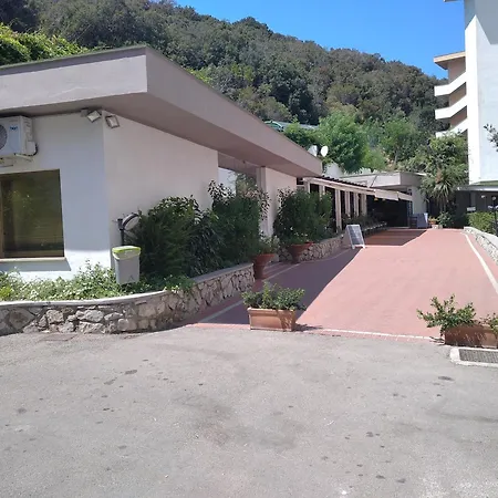Napoleon Isola D'elba Aparthotel 4*